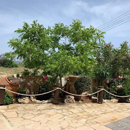 Lofou Traditional House Exterior photo